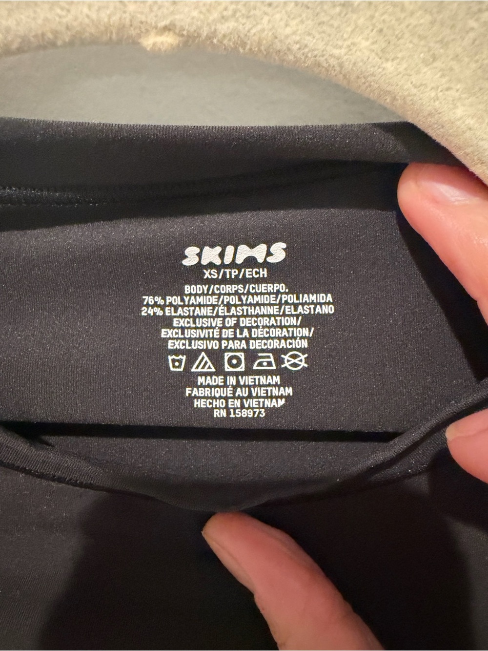 SKIMS Black Long Sleeve Crewneck Slim Top - Picture 5 of 6